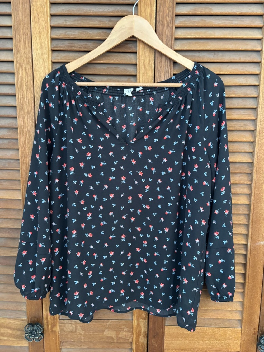 GAP Black Floral Peasant Blouse with Red & Light Blue Accents